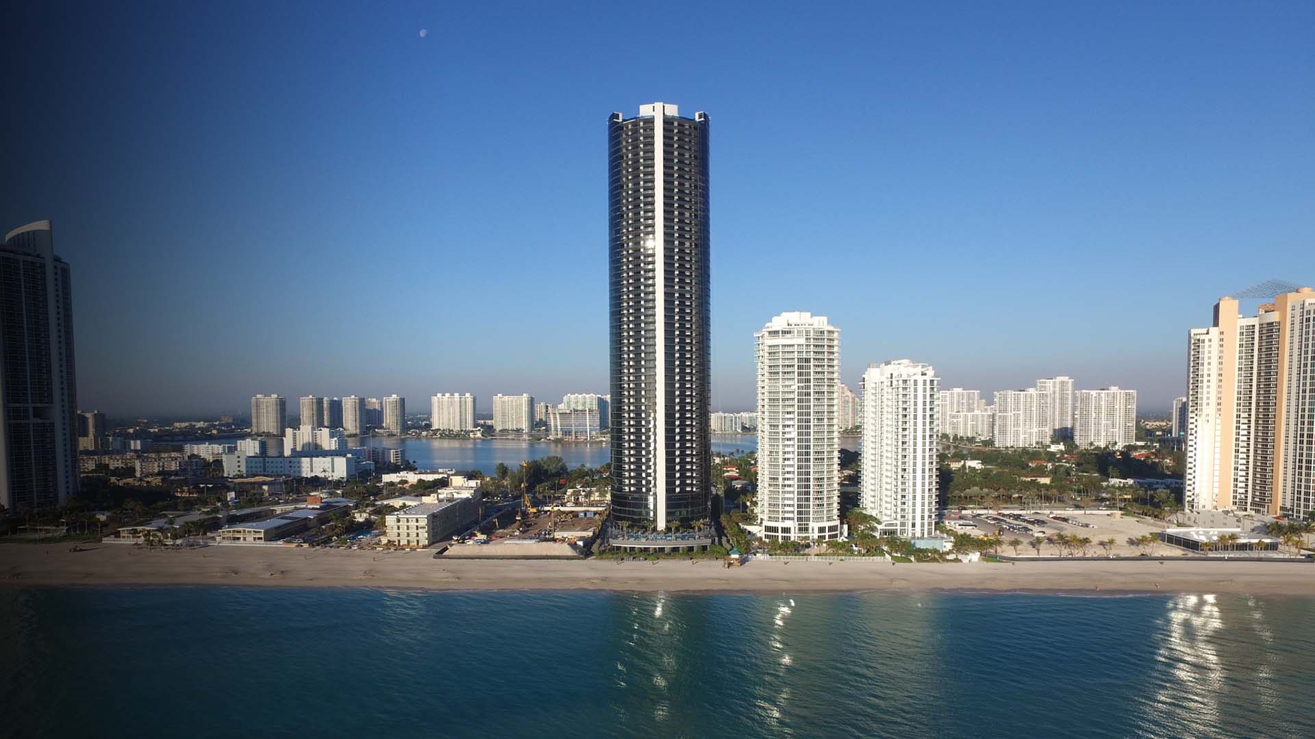 Shows Picture of 210828_Tower_Besonderheiten_Miami_1920x1080.jpg