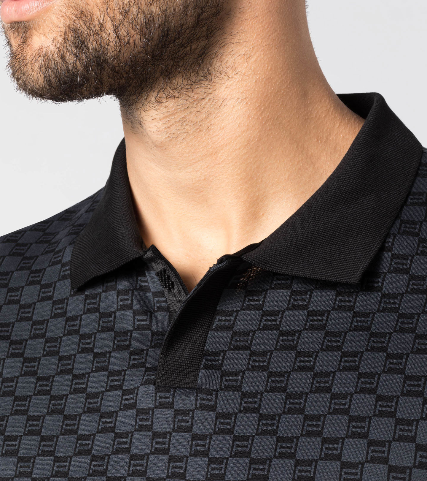 Front Near view of product with ean 4056487022734