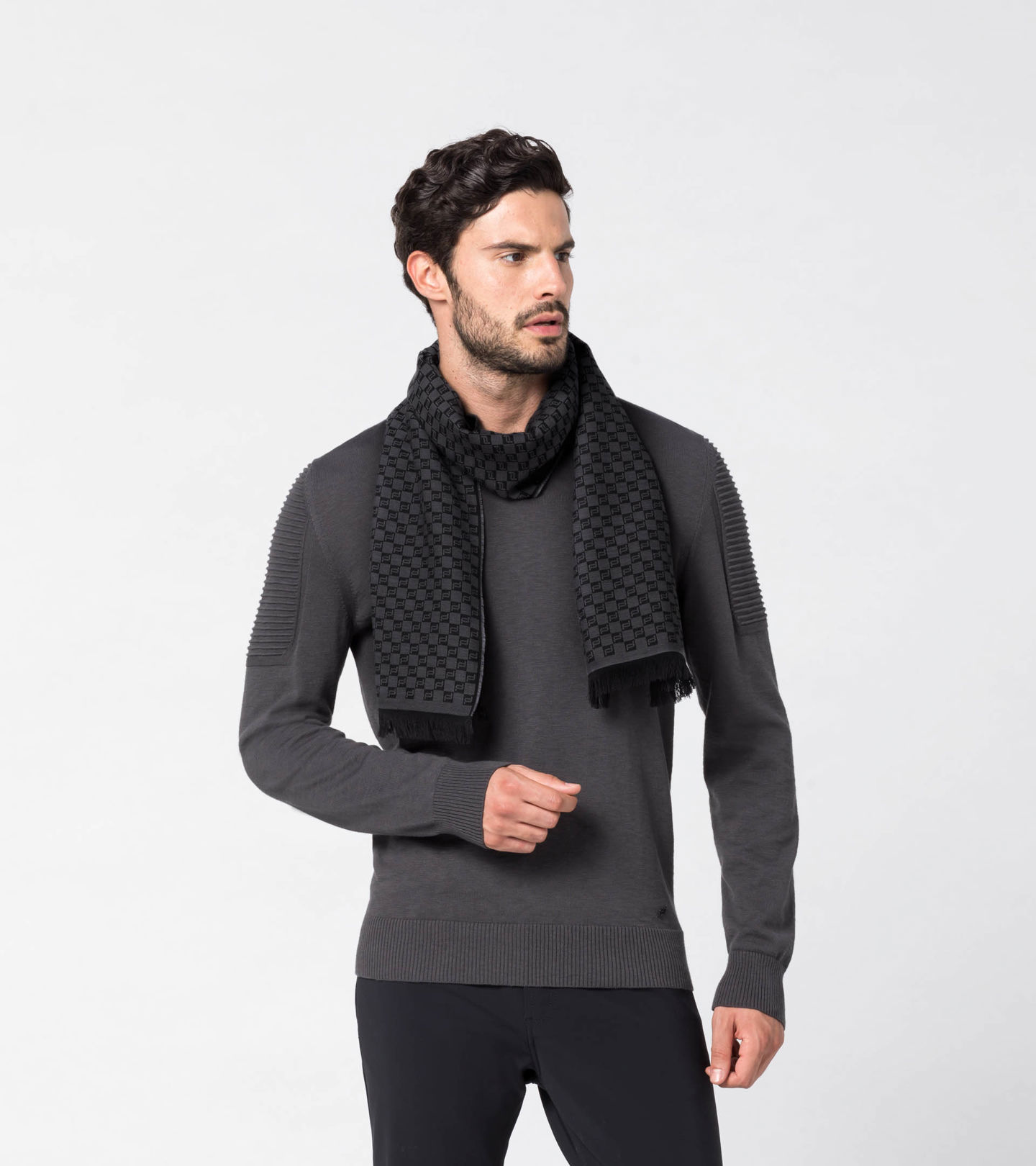 Side Near Middle view of product with ean 4056487024974