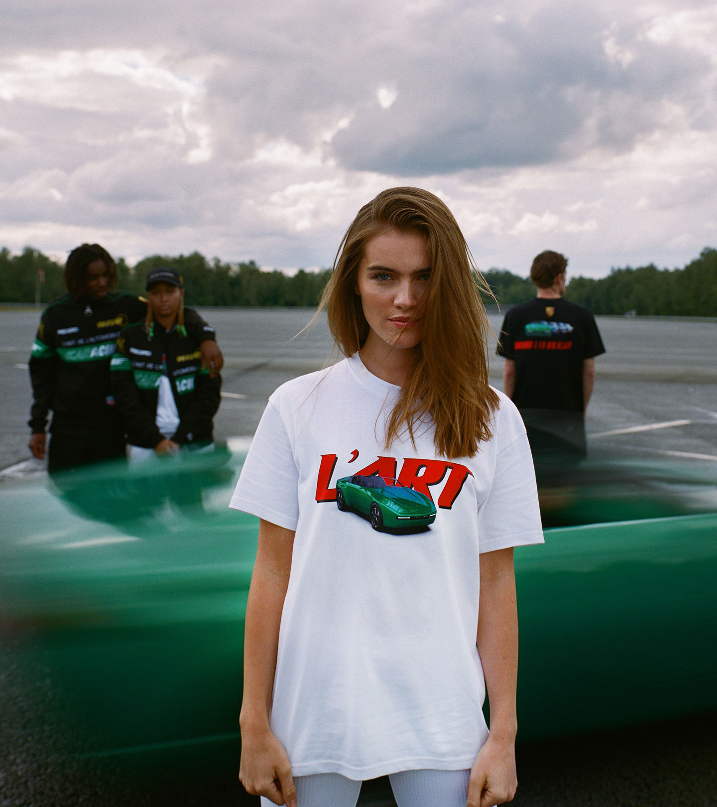 Side Near Middle view of product with ean 